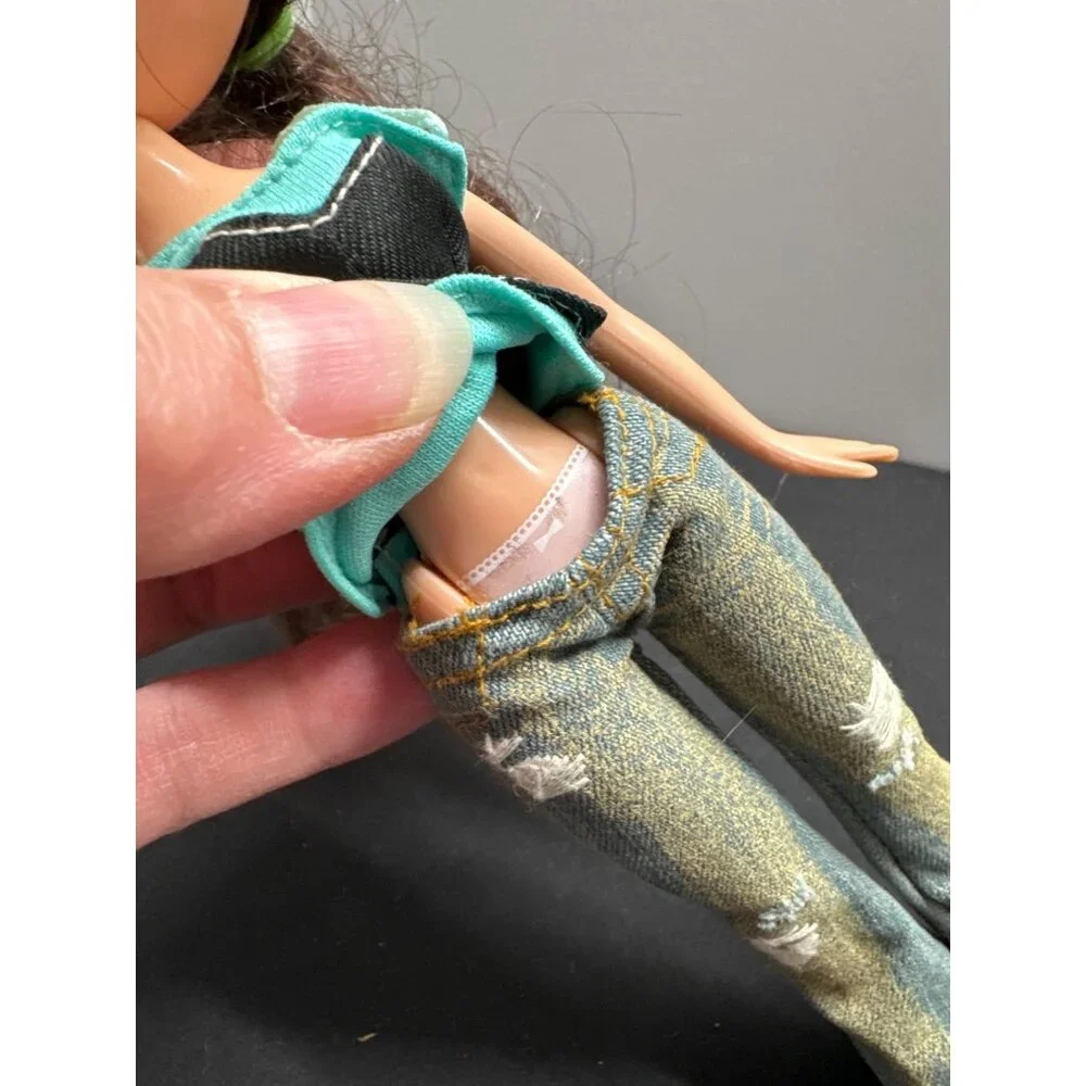 Bratz Doll With Long Brown Hair Black & Teal Top Distressed Flare Blue Jeans & P